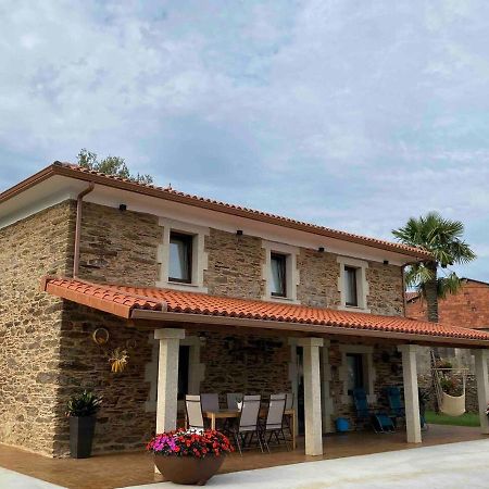 Vila Casa Fontes Rosas Touro Exteriér fotografie