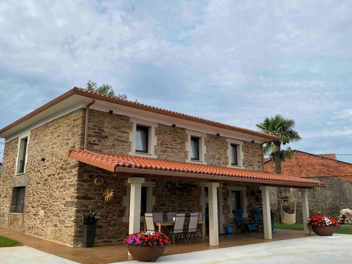 Vila Casa Fontes Rosas Touro Exteriér fotografie